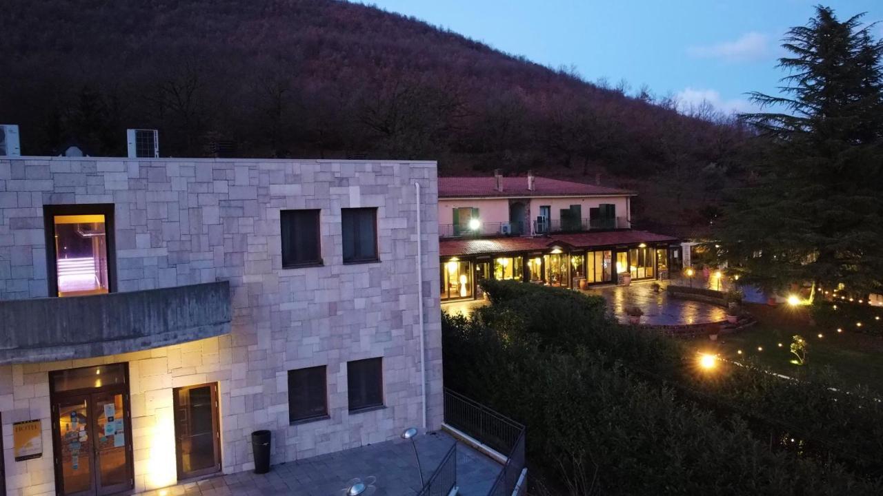 Sotto Il Cielo Hotel Pignola Buitenkant foto